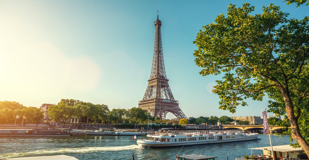 Destination Guides: Paris